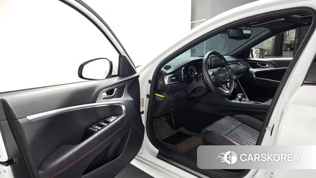 Genesis G70 2018 Белый из Кореи, фото 2