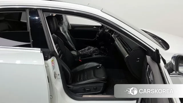 Volkswagen Arteon 2019 Белый из Кореи, фото 2