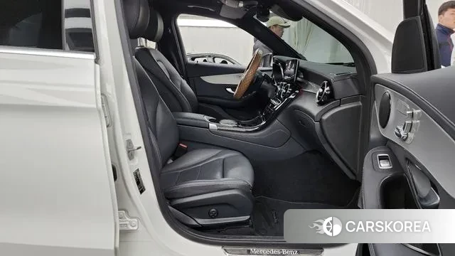 Mercedes-Benz GLC-Class X253 2021 Белый из Кореи, фото 2