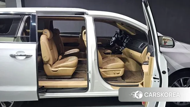 Kia The New Carnival 2018 Белый из Кореи, фото 2