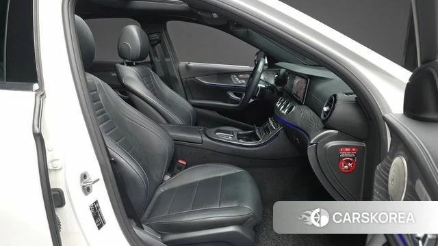 Mercedes-Benz E-Class W213 2021 Белый из Кореи, фото 2