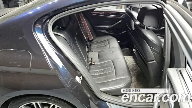 BMW 5 Series (G30) 2019 Черный из Кореи, фото 2