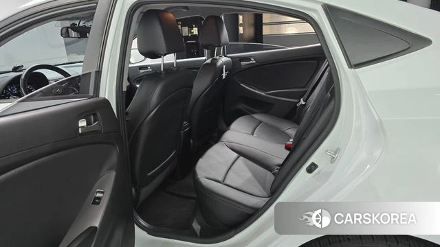 Hyundai Accent (New type) 2018 Белый из Кореи, фото 2