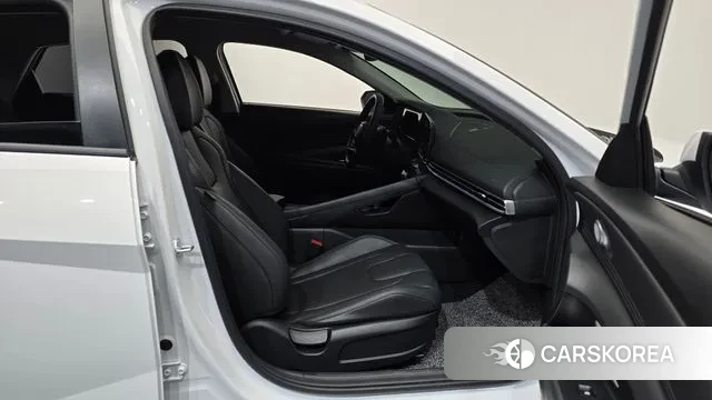 Hyundai The New Avante (CN7) 2025 Белый из Кореи, фото 2