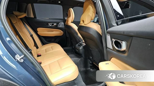 Volvo V60 Cross-Country 2nd Generation 2023 Синий из Кореи, фото 2