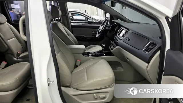 Kia The New Carnival 2020 Белый из Кореи, фото 2