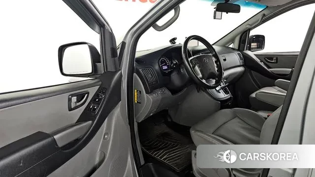 Hyundai The New Grand Starex 2018 Серебряный из Кореи, фото 2