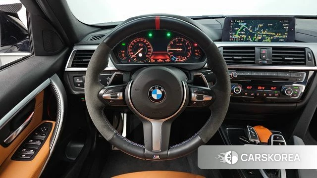 BMW 3 Series (F30) 2018 Белый из Кореи, фото 2