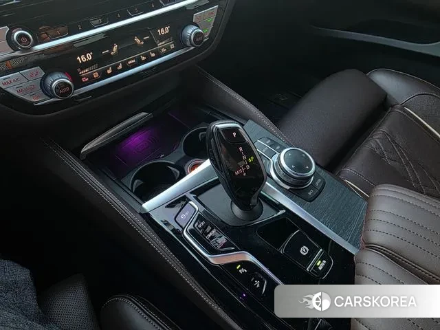 BMW 6 Series GT (G32) 2022 Белый из Кореи, фото 2