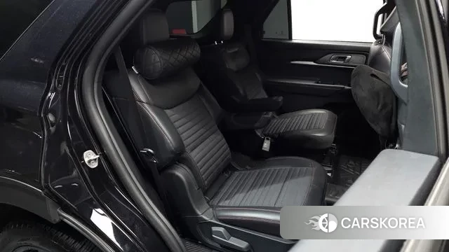 Ford Explorer 6th Generation 2025 Черный из Кореи, фото 2