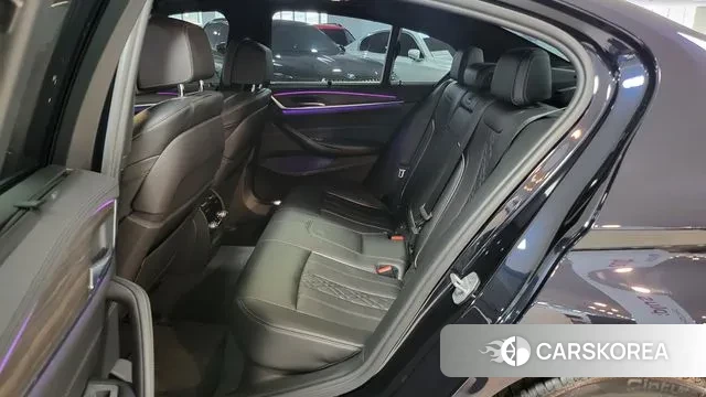 BMW 5 Series (G30) 2018 Синий из Кореи, фото 2