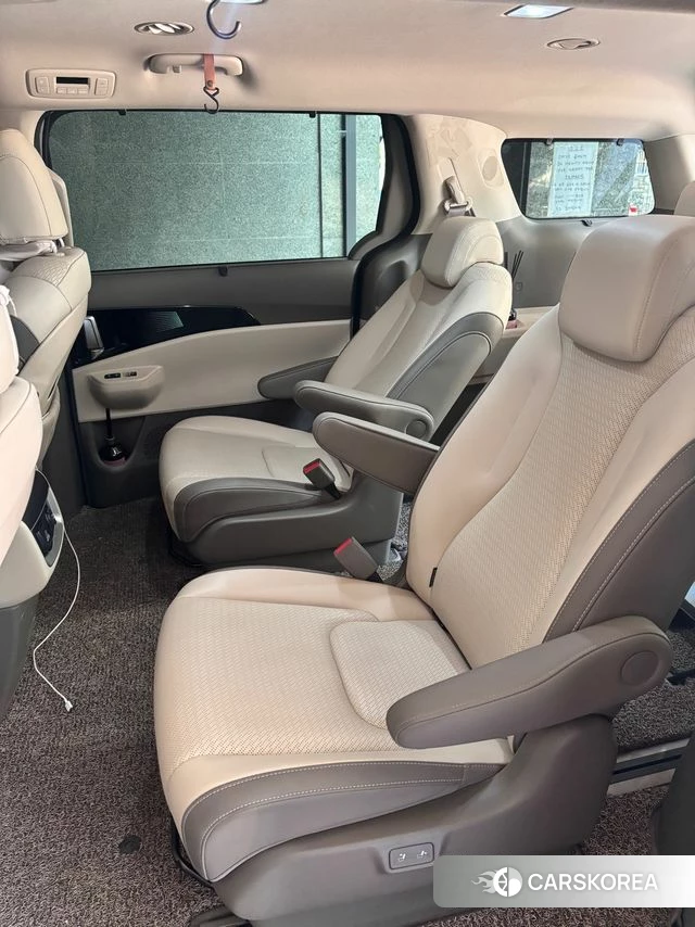 Kia The New Carnival 4th Generation 2024 Серебряный из Кореи, фото 2