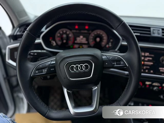 Audi Q3 2022 Белый из Китая, фото 2
