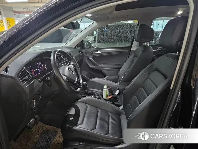 Volkswagen Tiguan second Generation 2020 Черный из Кореи, фото 2