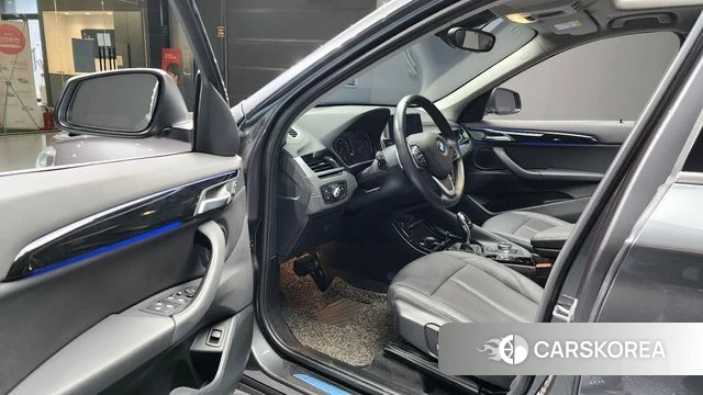 BMW X1 (F48) 2022 Серый из Кореи, фото 2