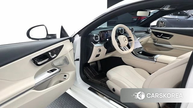 Mercedes-Benz CLE-Class C236 2024 Белый из Кореи, фото 2