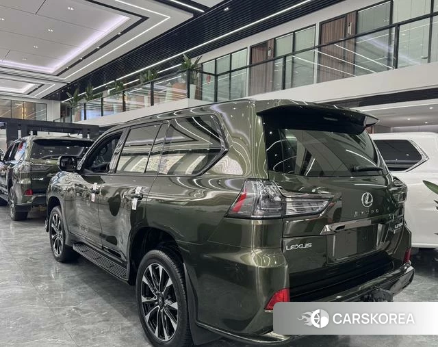 Lexus LX 2022 Зеленый из Китая, фото 2