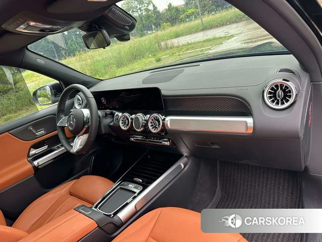 Mercedes-Benz GLB 2024 Черный из Китая, фото 2