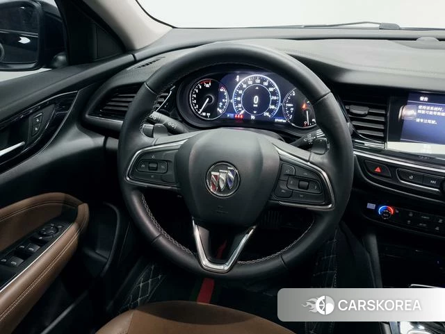 Buick Regal 2022 Черный из Китая, фото 2