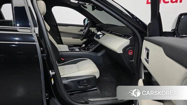 Land Rover Range Rover Velar 2022 Черный из Кореи, фото 2