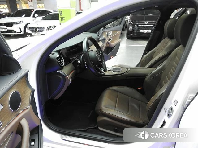 Mercedes-Benz E-Class W213 2021 Белый из Кореи, фото 2