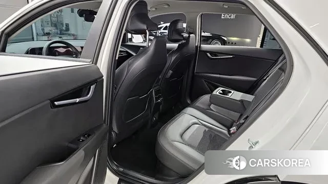 Kia Di Ol Nu Niro 2022 Белый из Кореи, фото 2