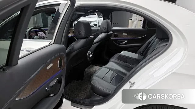 Mercedes-Benz E-Class W213 2020 Белый из Кореи, фото 2