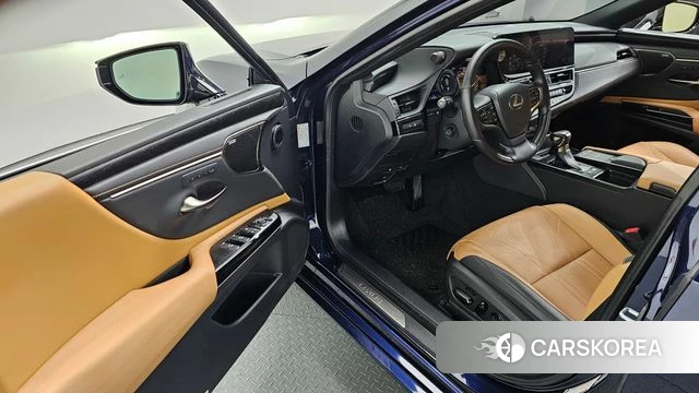 Lexus ES300h 7th generation 2022 Синий из Кореи, фото 2