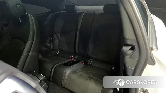 Mercedes-Benz C-Class W205 2021 Белый из Кореи, фото 2