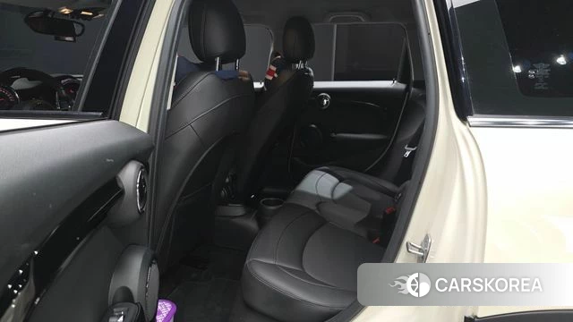 Mini Cooper 2021 Жемчужный цвет из Кореи, фото 2
