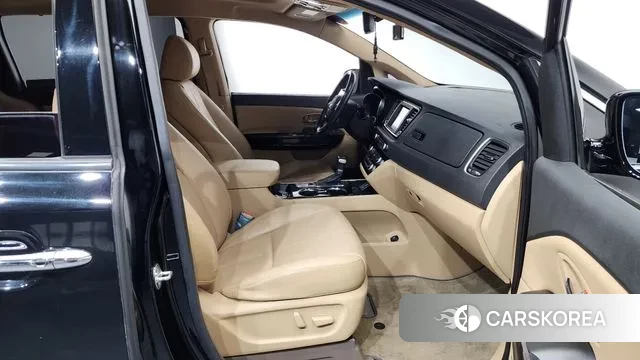 Kia The New Carnival 2020 Черный из Кореи, фото 2