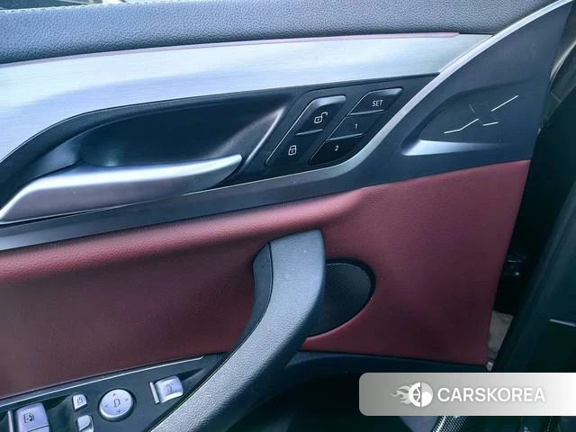 BMW X4 2023 Черный из Китая, фото 2
