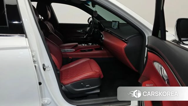 Genesis GV70 2022 Белый из Кореи, фото 2