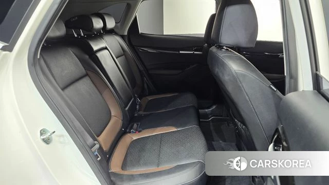 Kia Seltos 2022 Белый из Кореи, фото 2