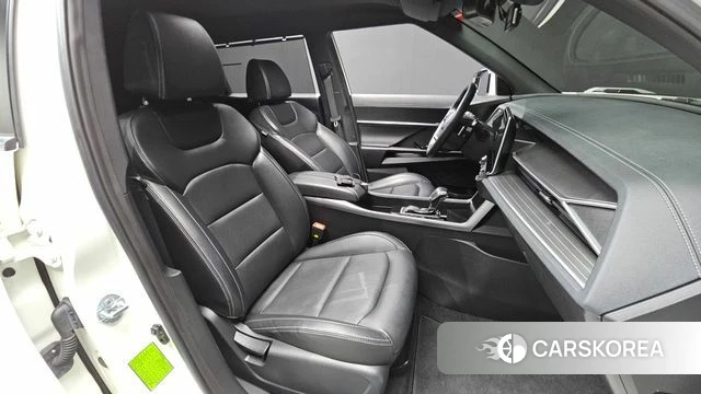 Ssangyong Torres 2022 Белый из Кореи, фото 2