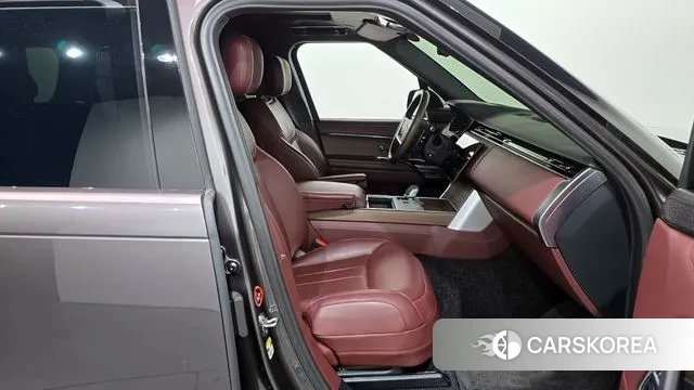 Land Rover Range Rover 5th Generation 2024 Серый из Кореи, фото 2