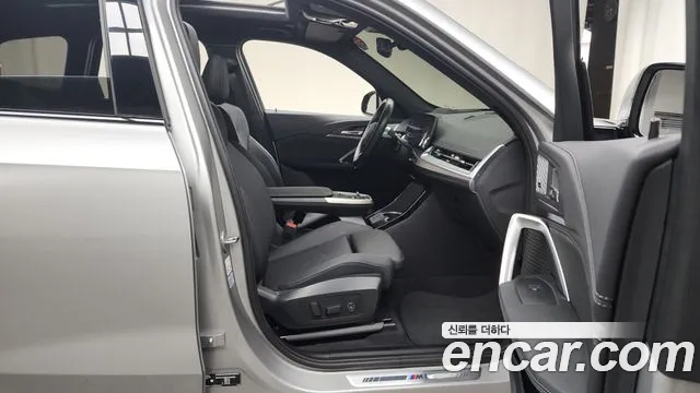 BMW iX1 (U11) 2023 Серебряный из Кореи, фото 2