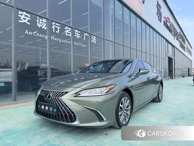 Lexus ES 2023 Зеленый из Китая, фото 2