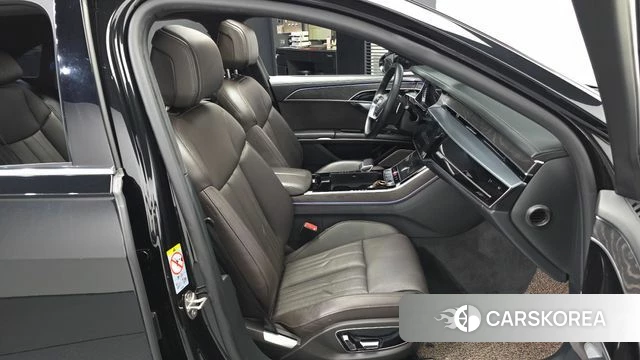Audi A8 (D5) 2022 Черный из Кореи, фото 2