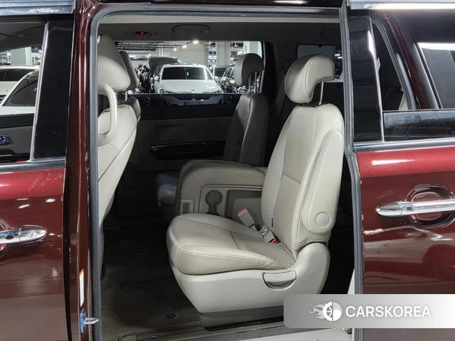 Kia The New Carnival 2019 Красный из Кореи, фото 2