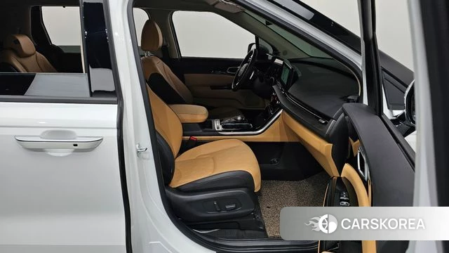 Kia Carnival 4th generation 2023 Белый из Кореи, фото 2