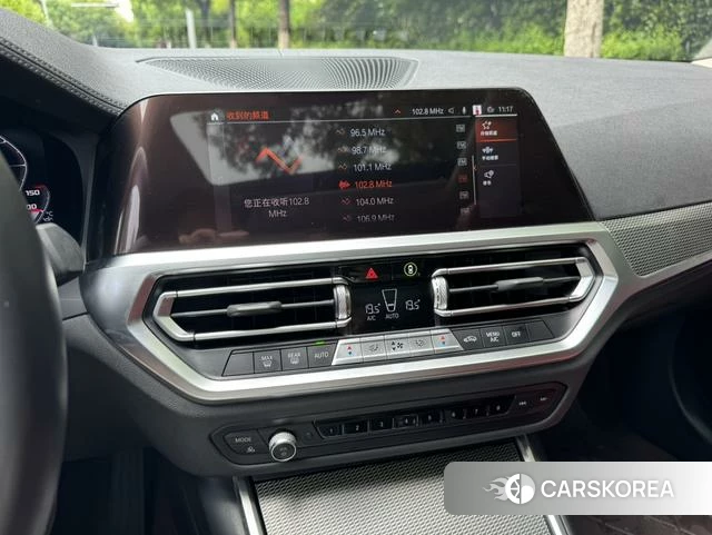BMW 3 series 2022 Белый из Китая, фото 2