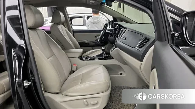 Kia The New Carnival 2020 Черный из Кореи, фото 2