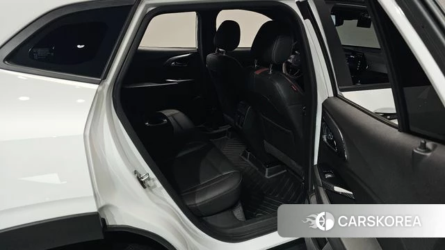 Chevrolet (GM Daewoo) Trax Crossover 2024 Белый из Кореи, фото 2