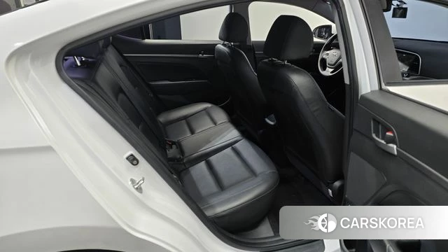 Hyundai Avante AD 2018 Белый из Кореи, фото 2