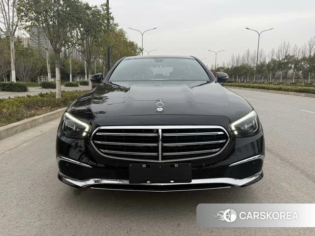 Mercedes-Benz E-class 2021 Черный из Китая, фото 2