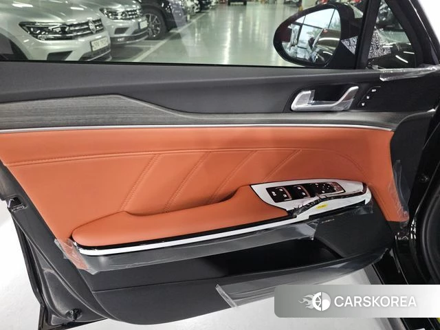 Kia The New K5 3rd generation 2026 Черный из Кореи, фото 2
