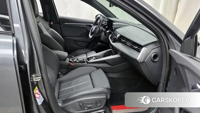 Audi S3 (8Y) 2023 Серый из Кореи, фото 2