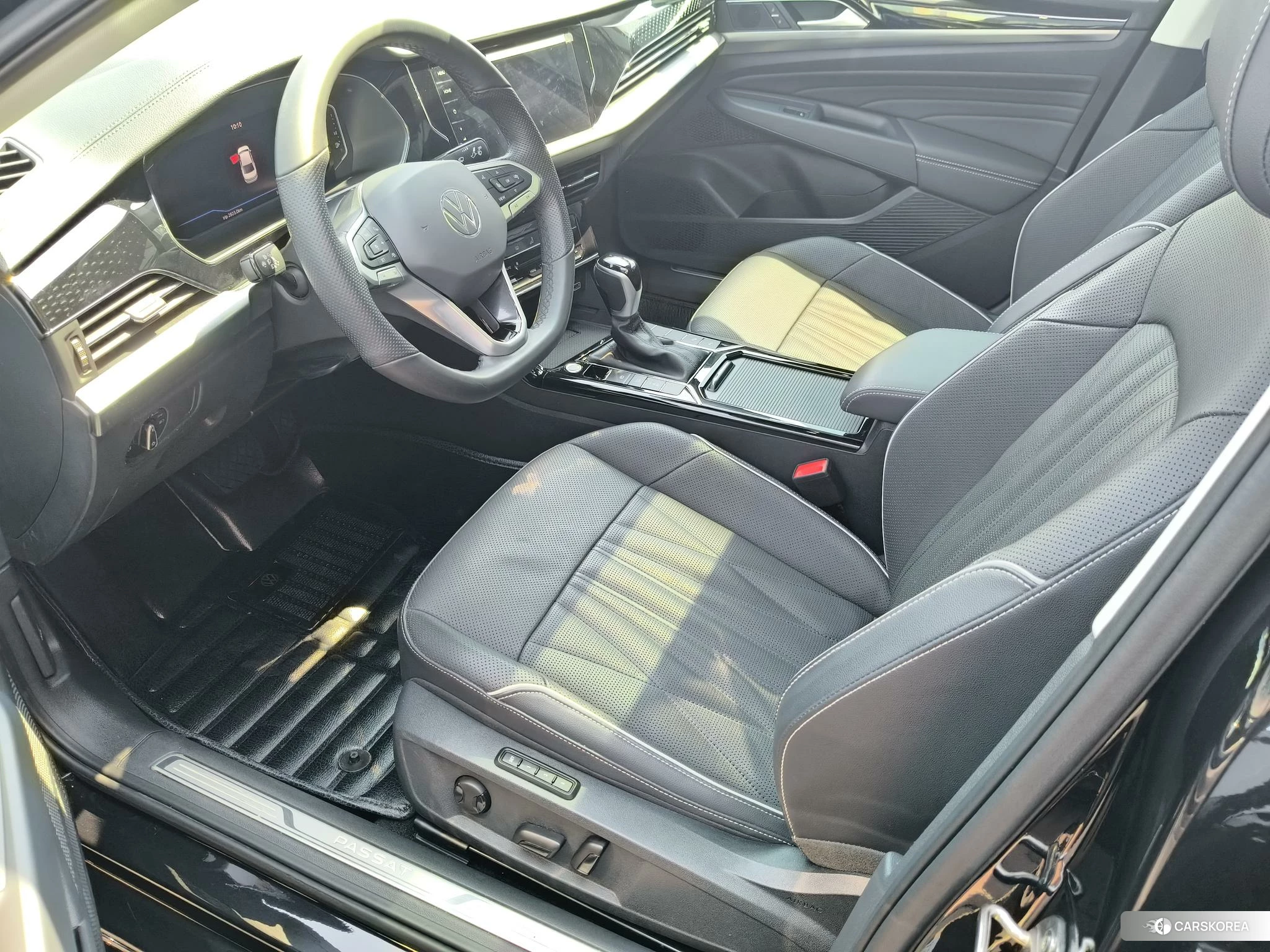 Volkswagen Passat 2021 Черный из Китая, фото 2
