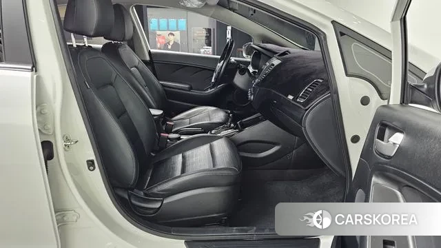 Kia The New K3 2018 Белый из Кореи, фото 2